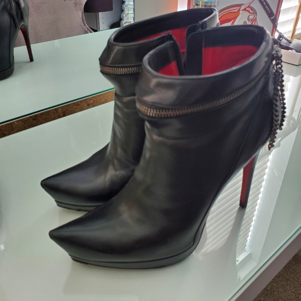 Cesare Paciotti Black Leather Ankle Heeled Boots with Red Soles - Picture 9 of 9